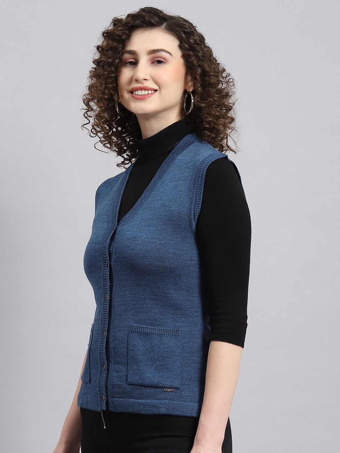 Women Blue Solid V Neck Sleeveless Cardigan