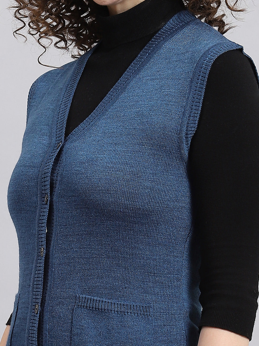 Women Blue Solid V Neck Sleeveless Cardigan