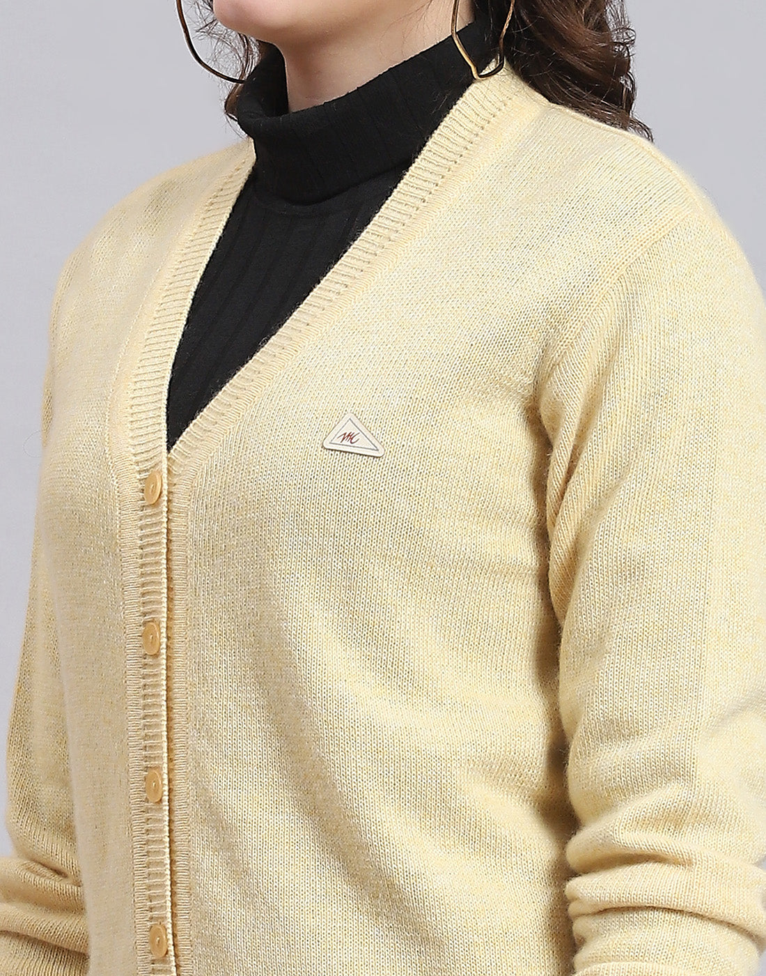 Women Yellow Solid V Neck Full Sleeve Sweater