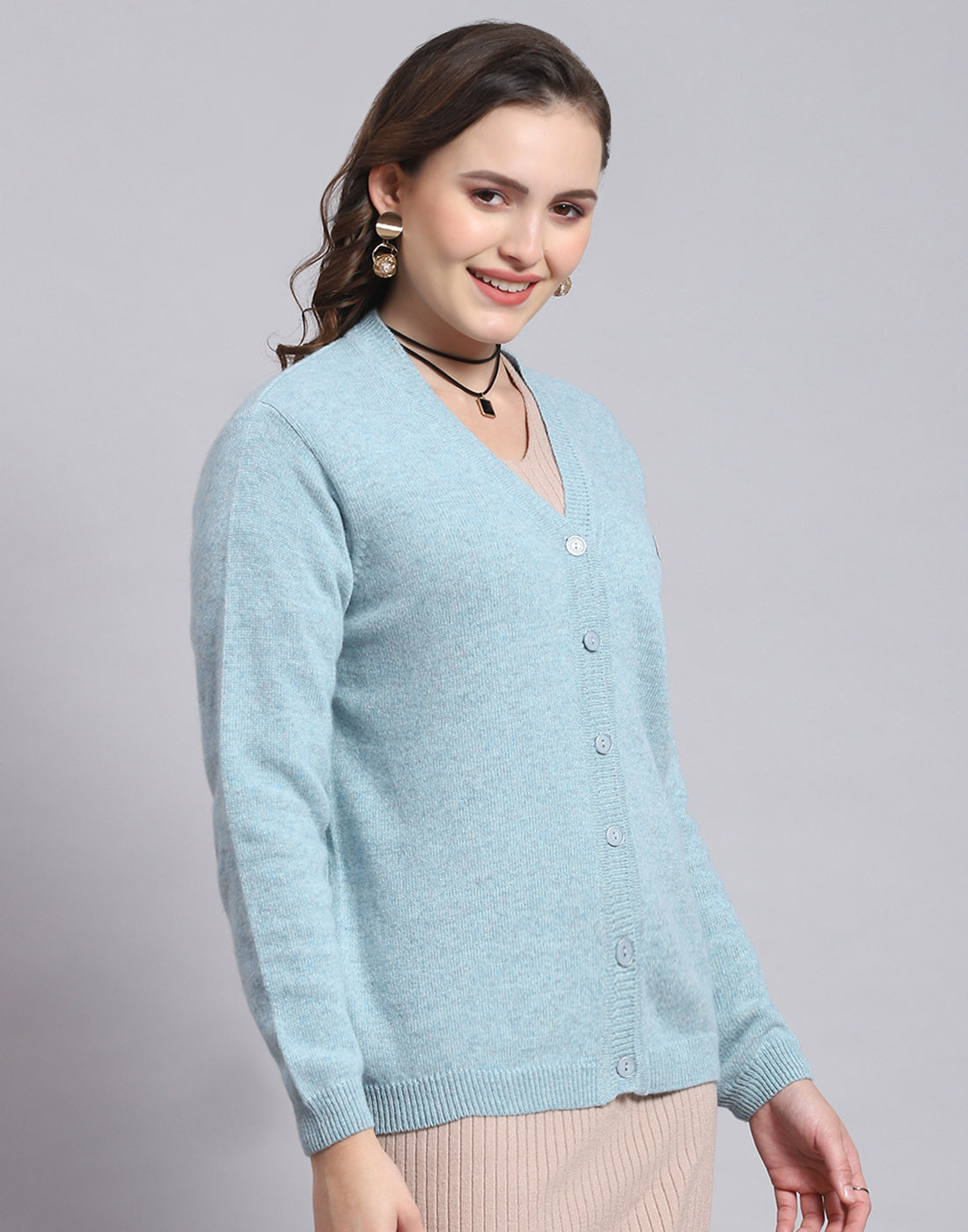 Women Blue Solid V Neck Full Sleeve Sweater