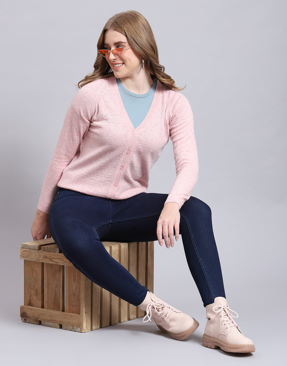 Women Pink Solid V Neck Full Sleeve Cardigan