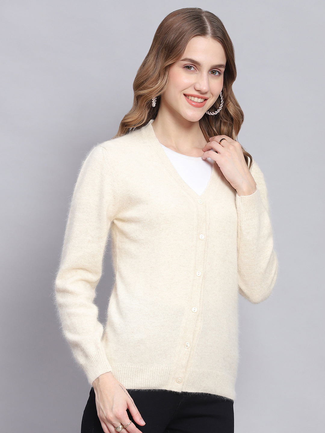 Women Cream Solid V Neck Full Sleeve Cardigans