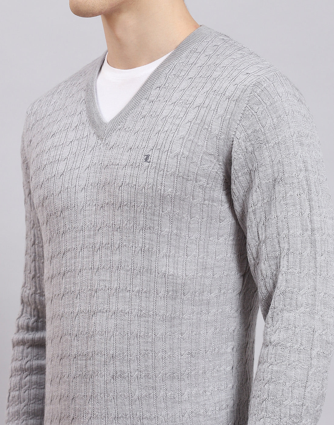 Men Grey Self Design V Neck Full Sleeve Sweater