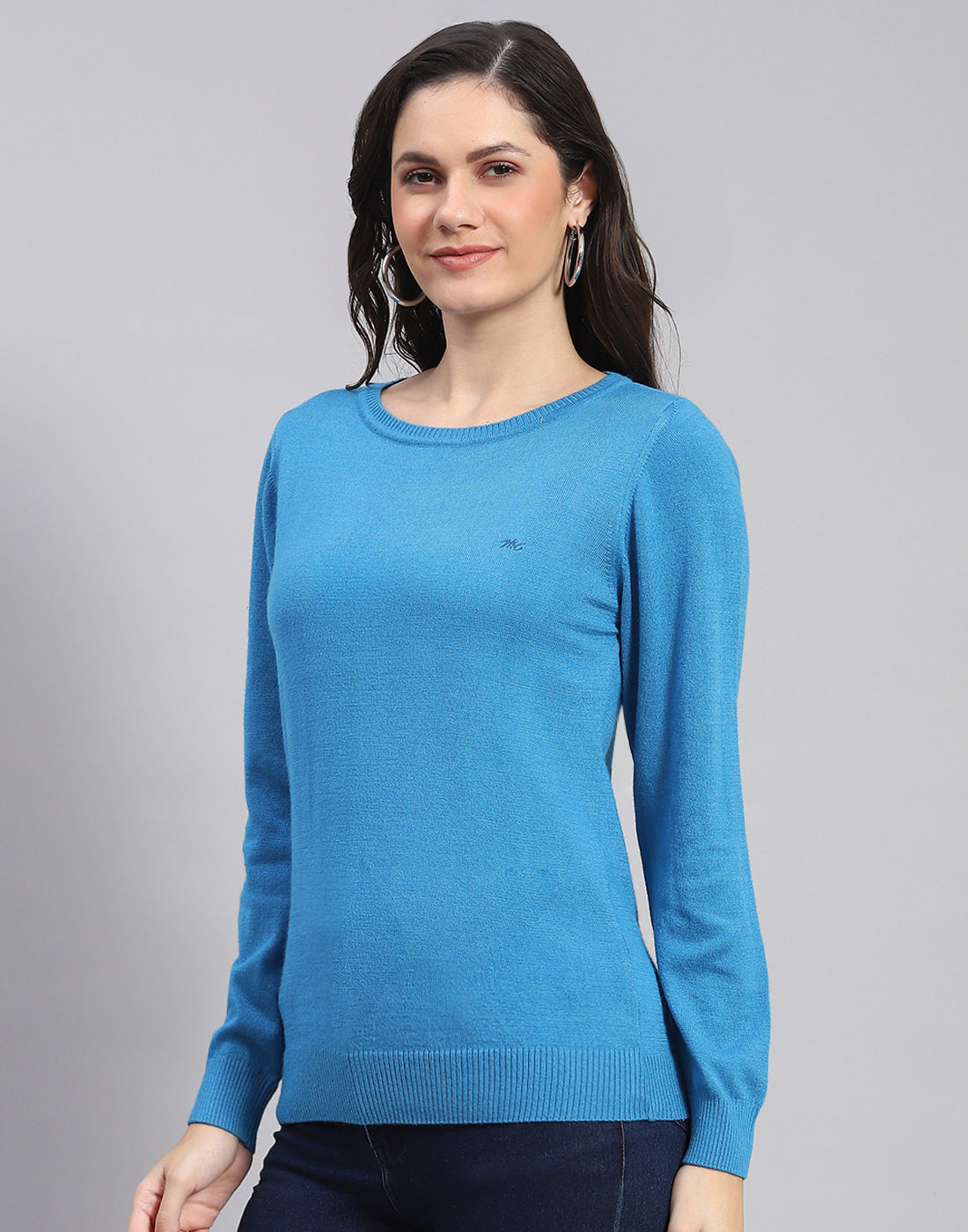 Women Blue Solid Round Neck Full Sleeve Sweater