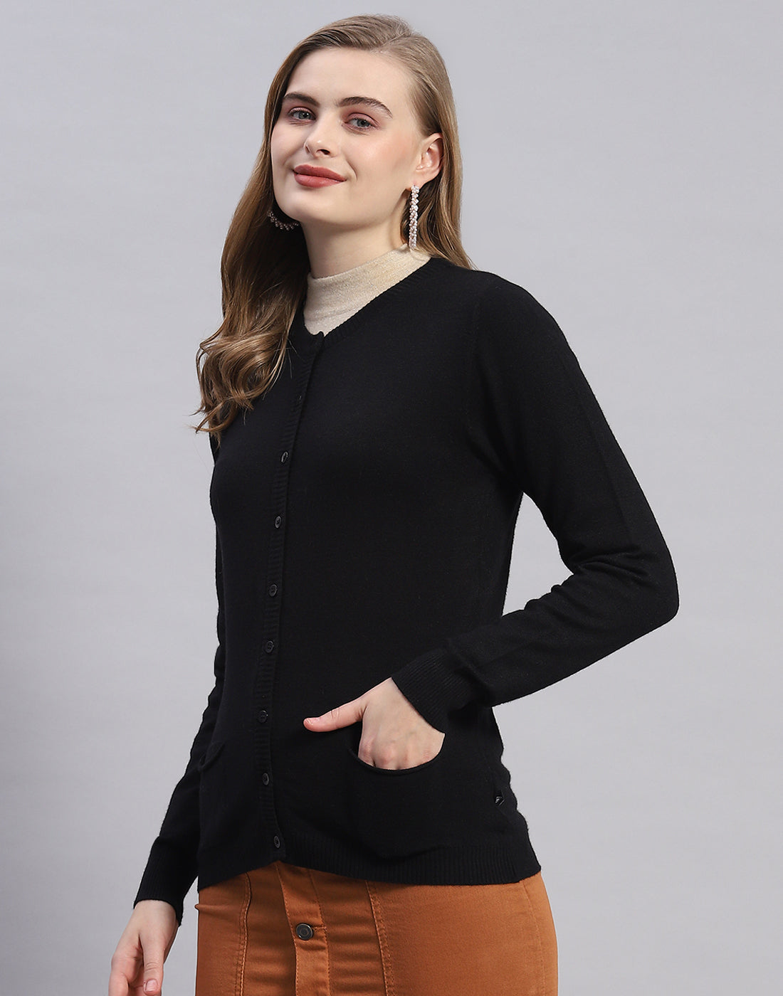 Women Black Solid Round Neck Full Sleeve Cardigan