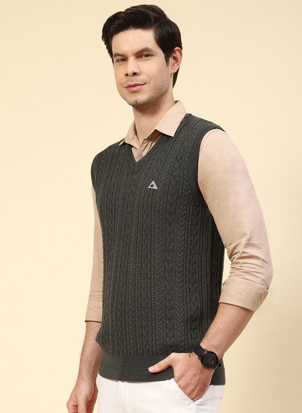 Men Olive Self Design Pure wool Sweater