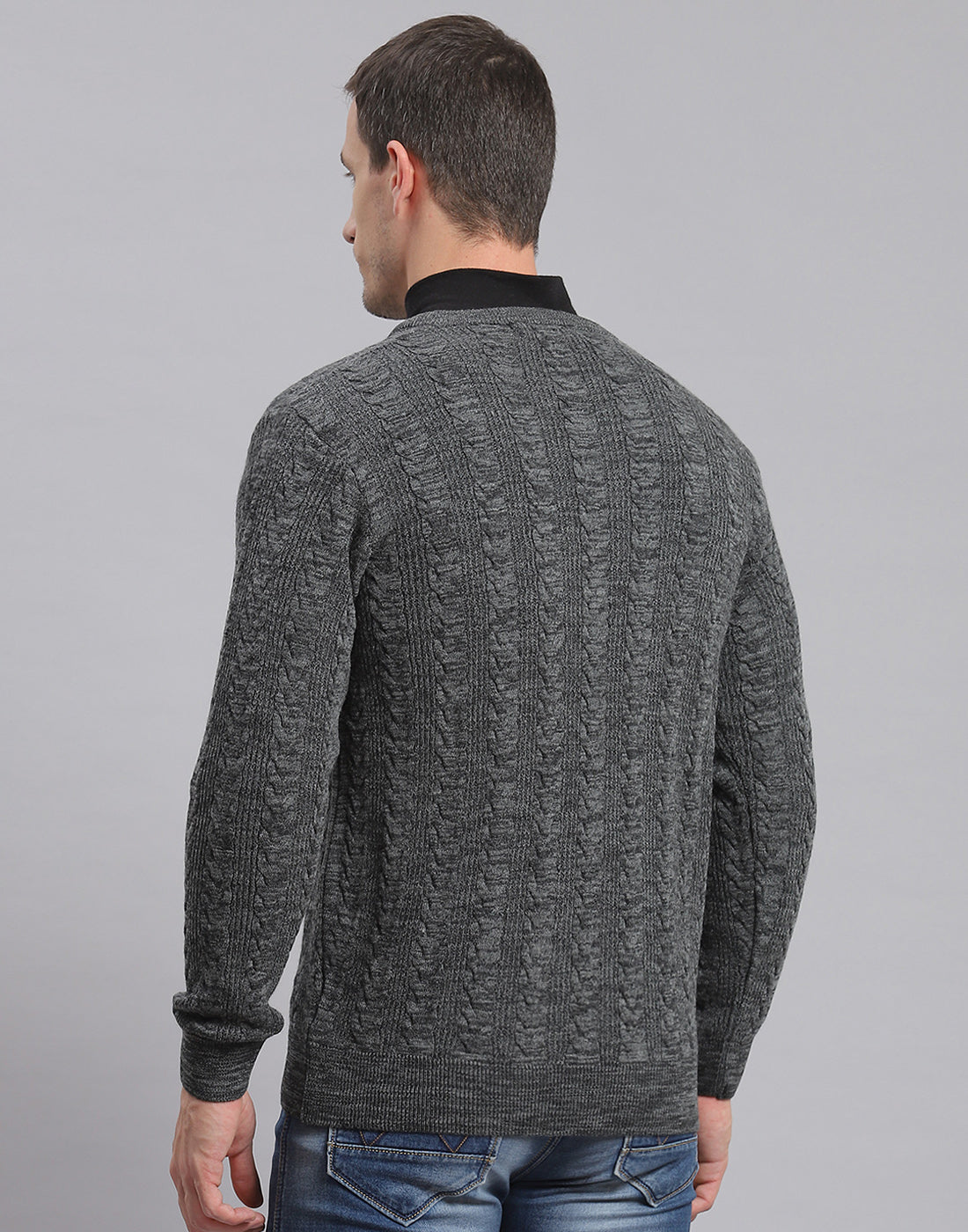 Men Grey Self Design V Neck Full Sleeve Sweater