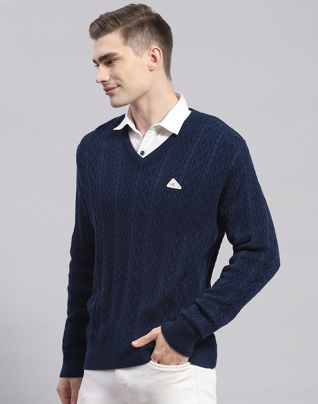 Men Navy Blue Solid V Neck Full Sleeve Pullover