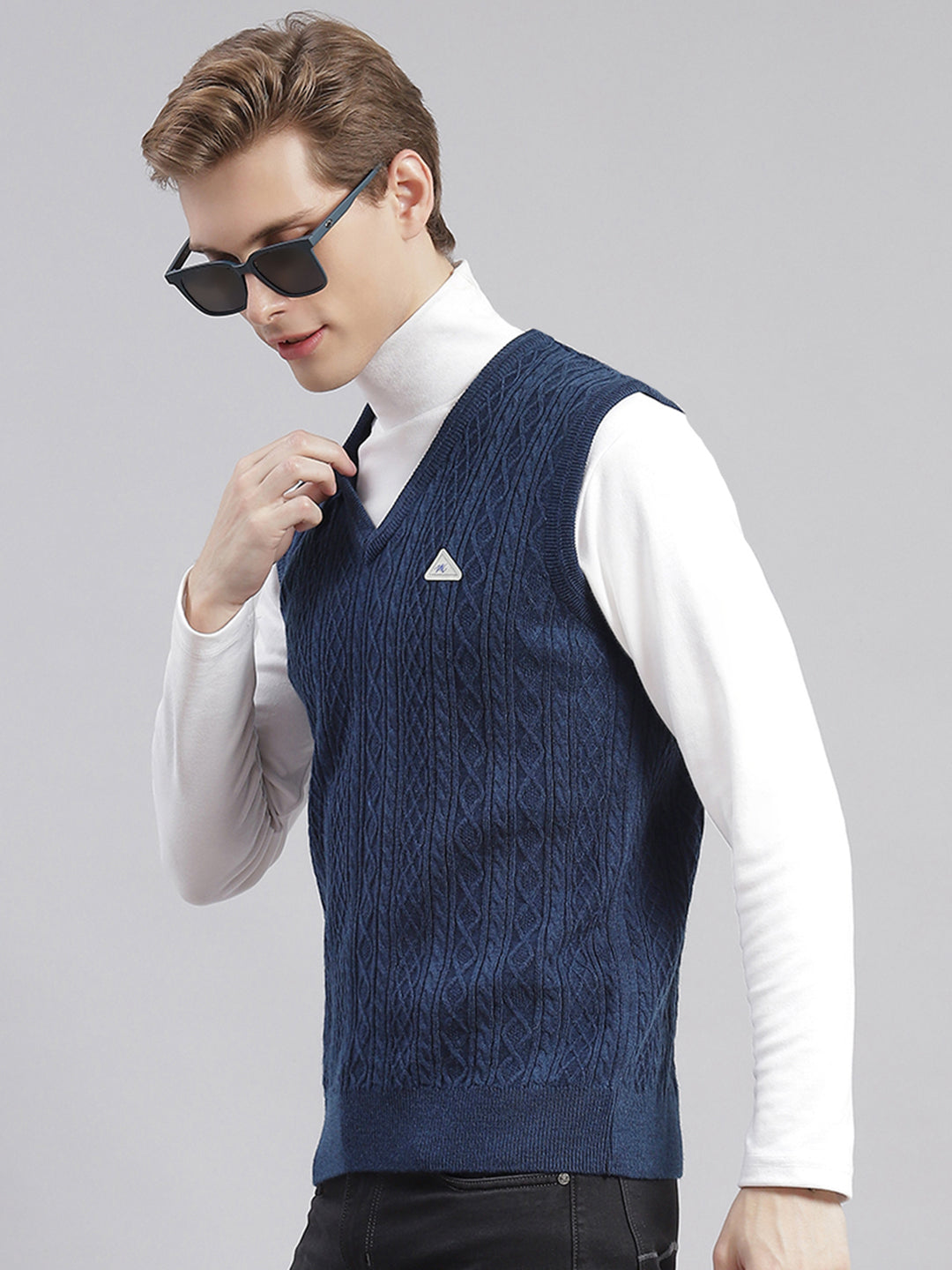 Men Blue Self Design V Neck Sleeveless Sweaters/Pullovers