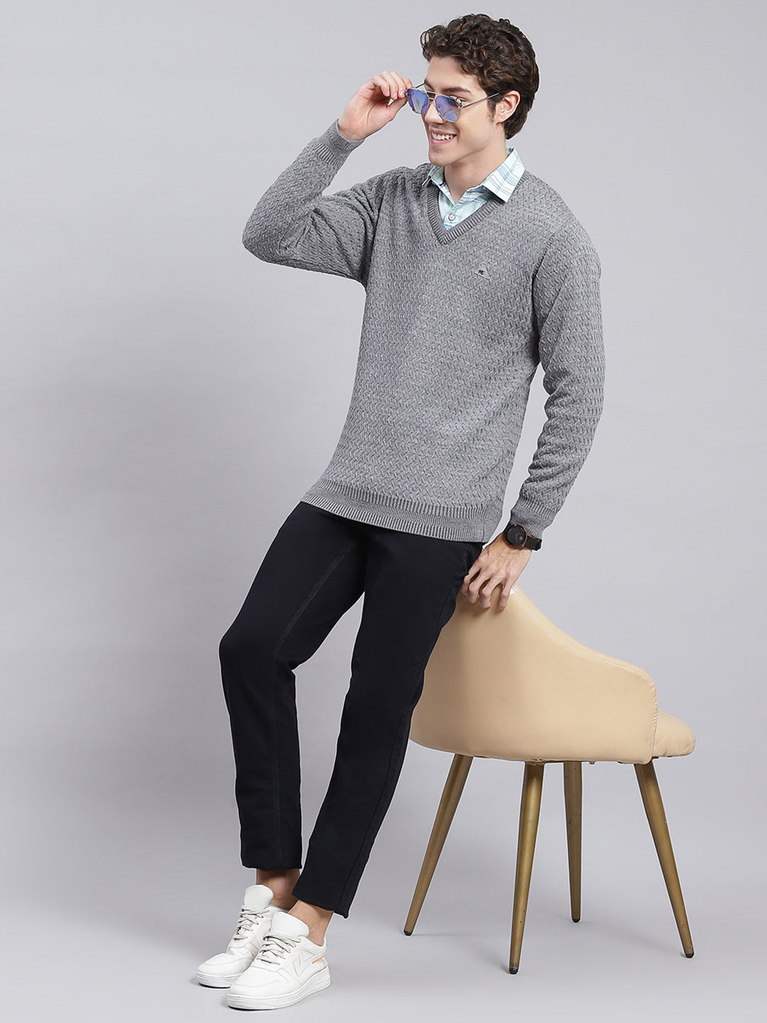 Men Grey Self Design Pure wool Pullover