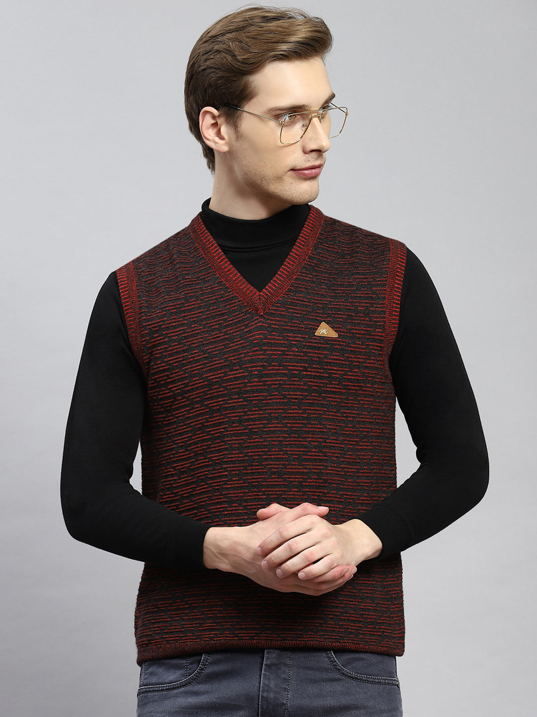 Men Maroon Jaquard Sweater