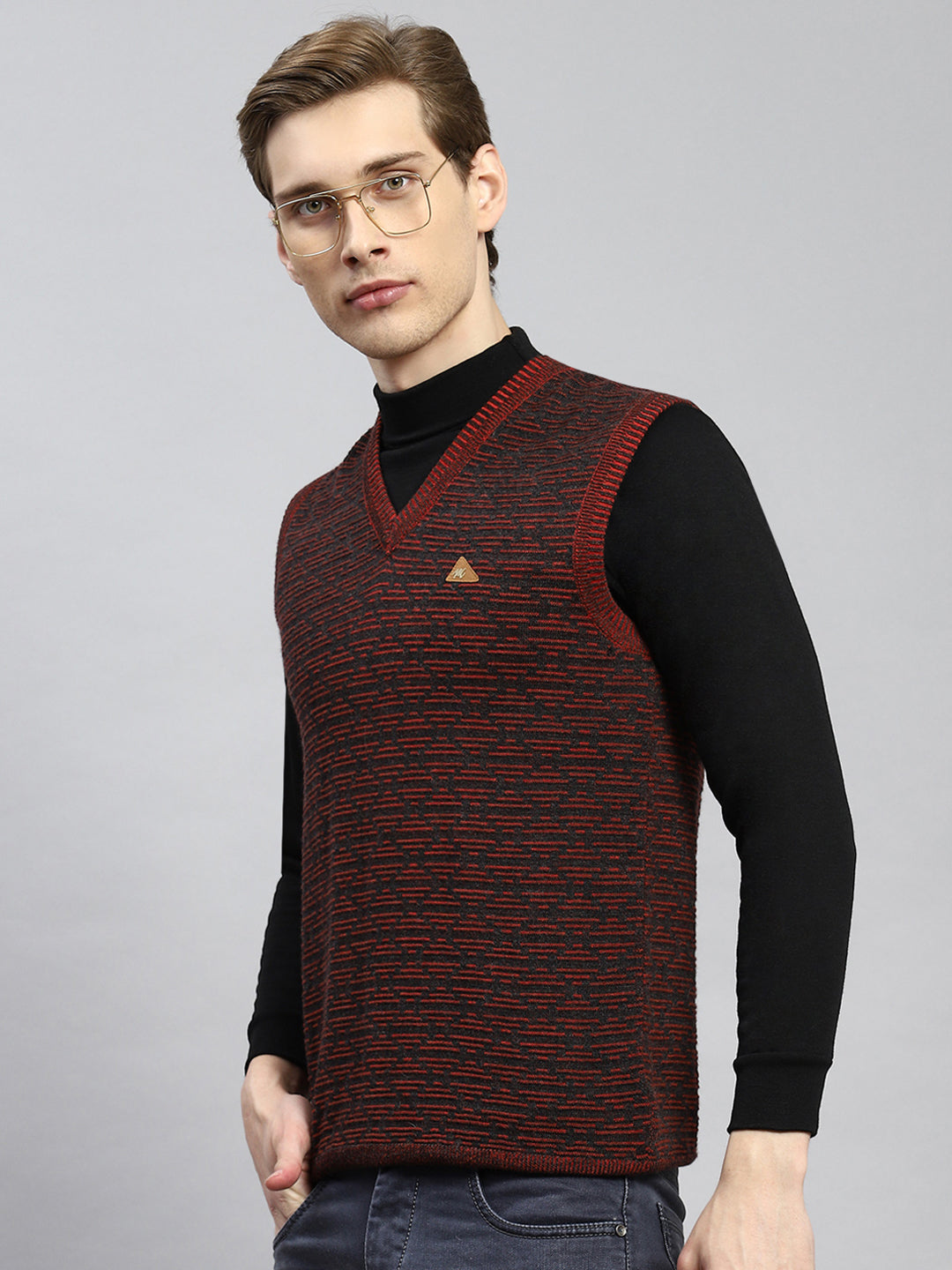 Men Maroon Jaquard Sweater