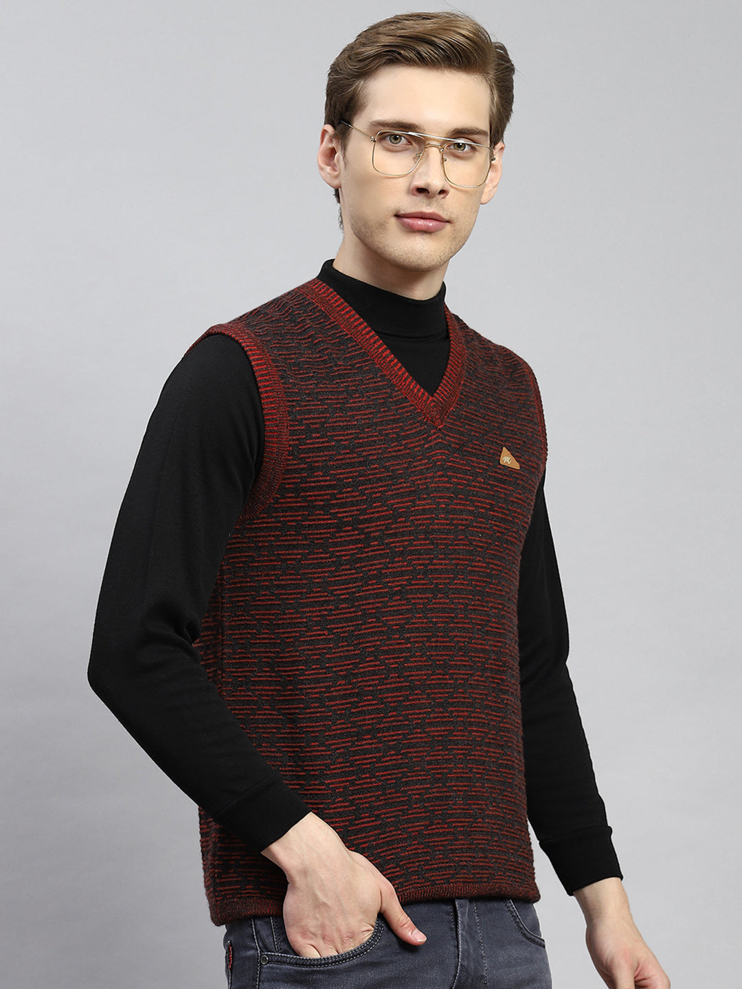 Men Maroon Jaquard Sweater