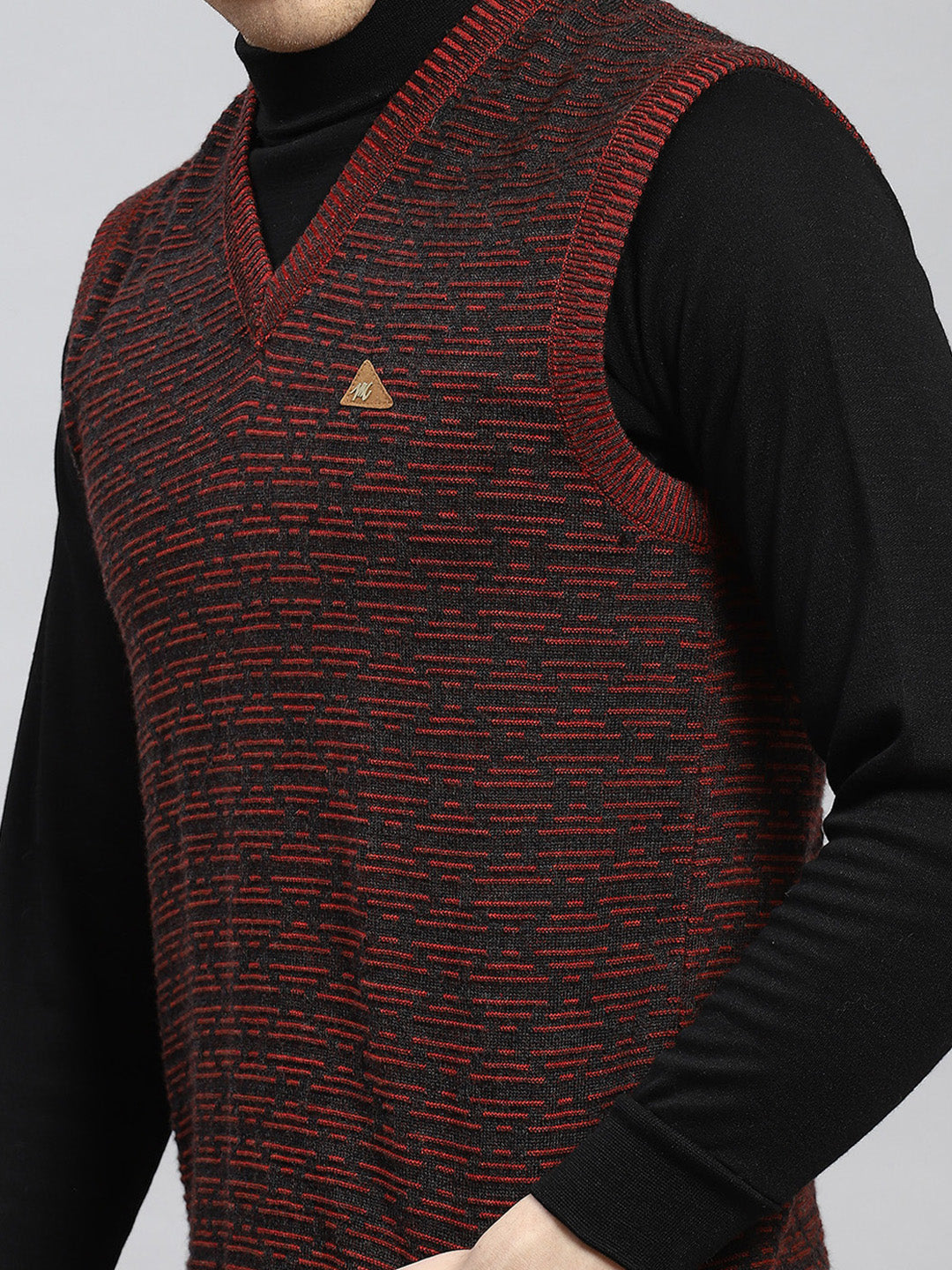 Men Maroon Jaquard Sweater