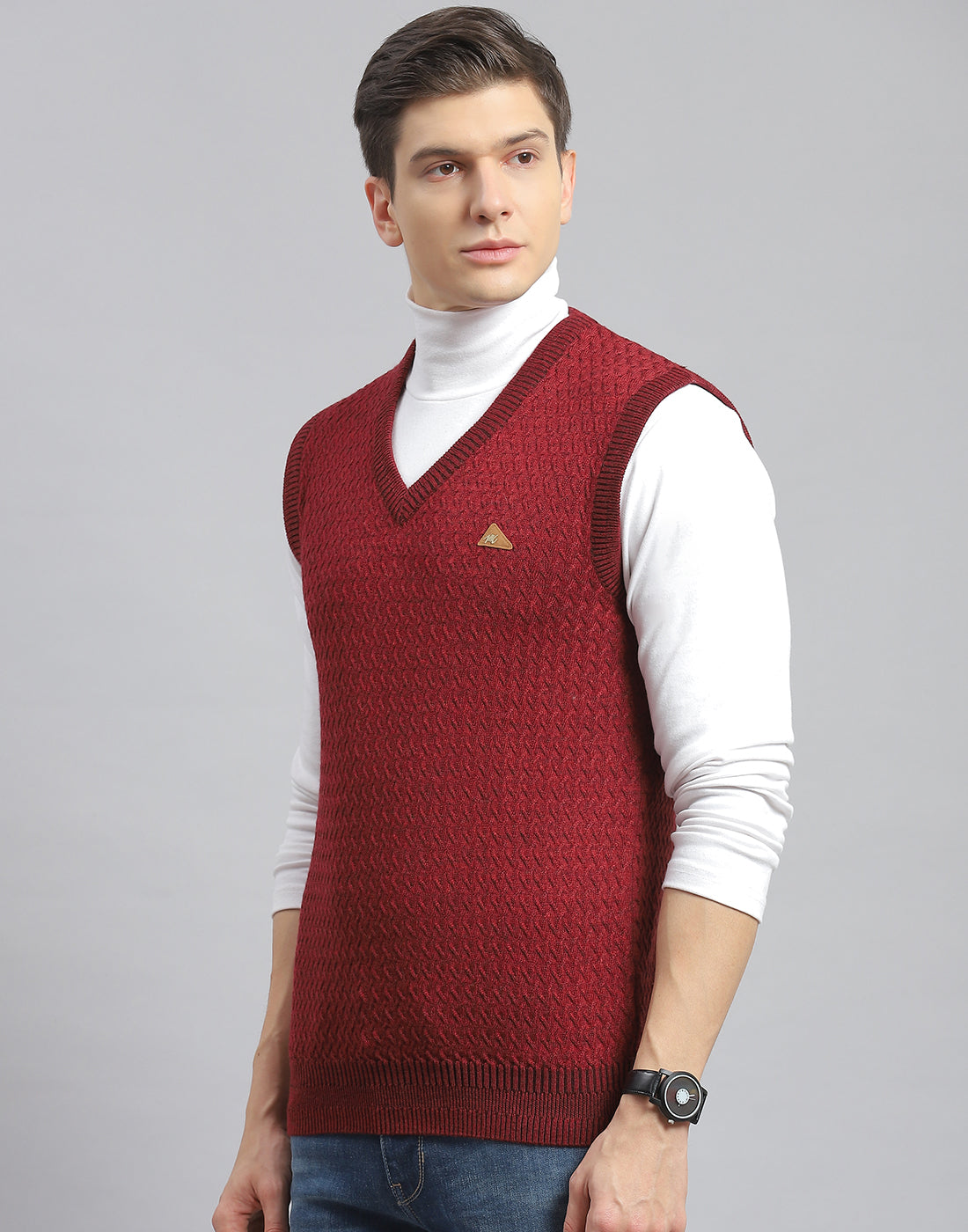 Men Maroon Self Design V Neck Sleeveless Sweater