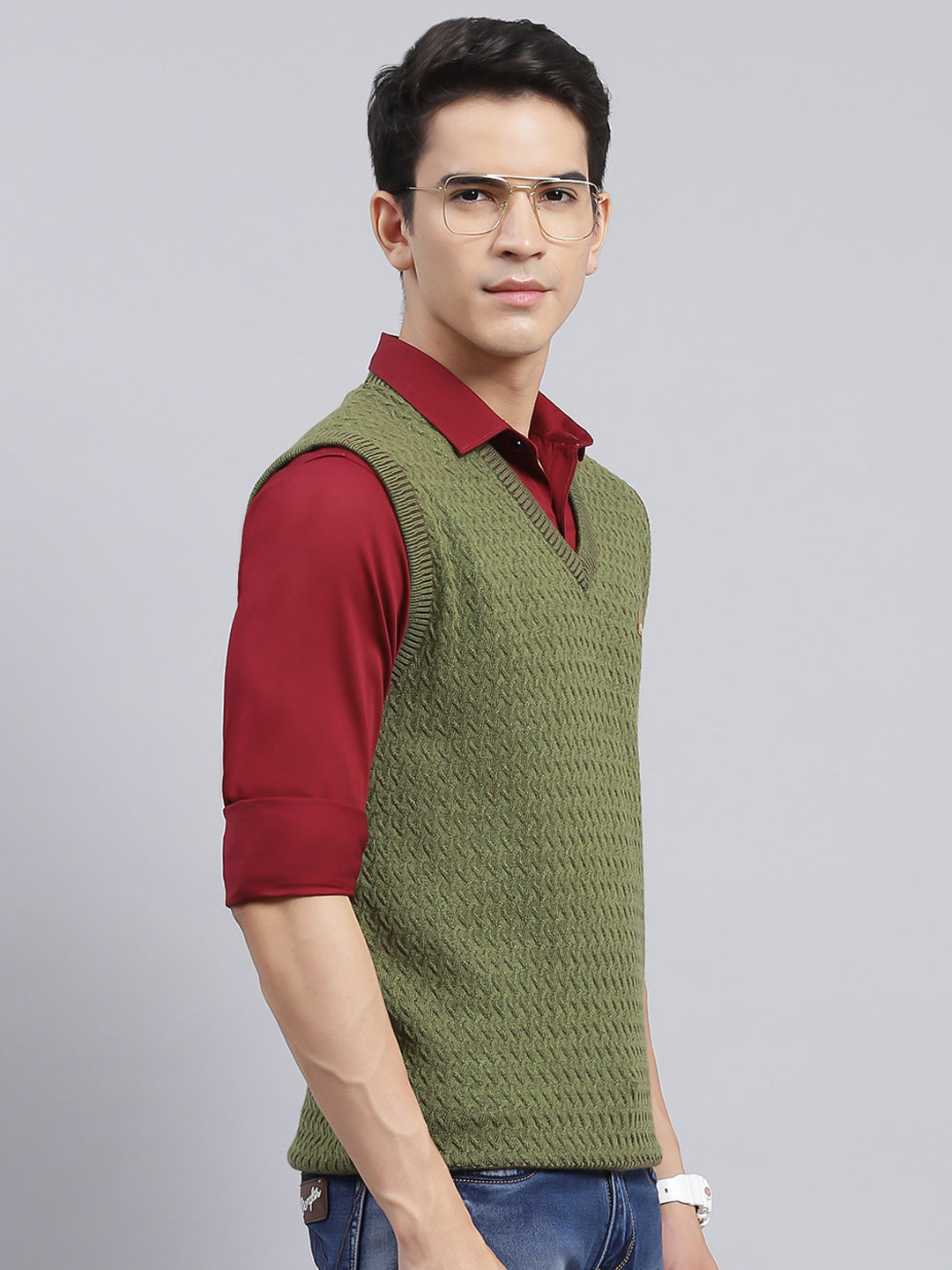 Men Green Self Design Pure wool Sweater