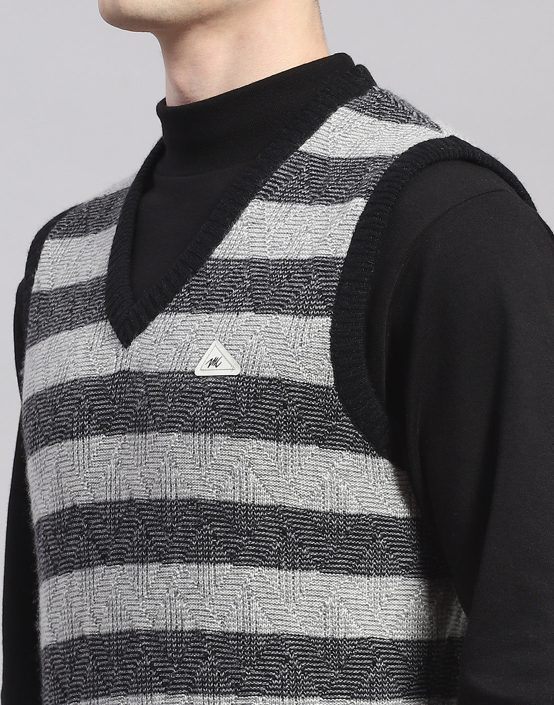 Men Grey Stripe V Neck Sleeveless Sweater