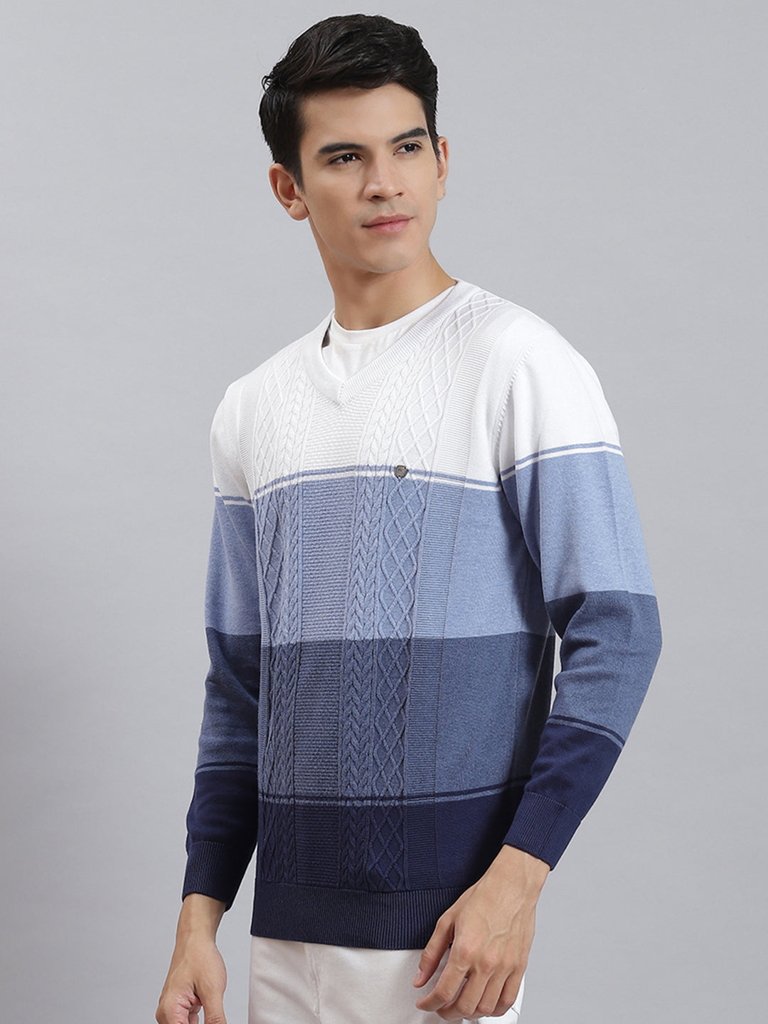 Men Blue Stripe V Neck Full Sleeve Sweaters/Pullovers