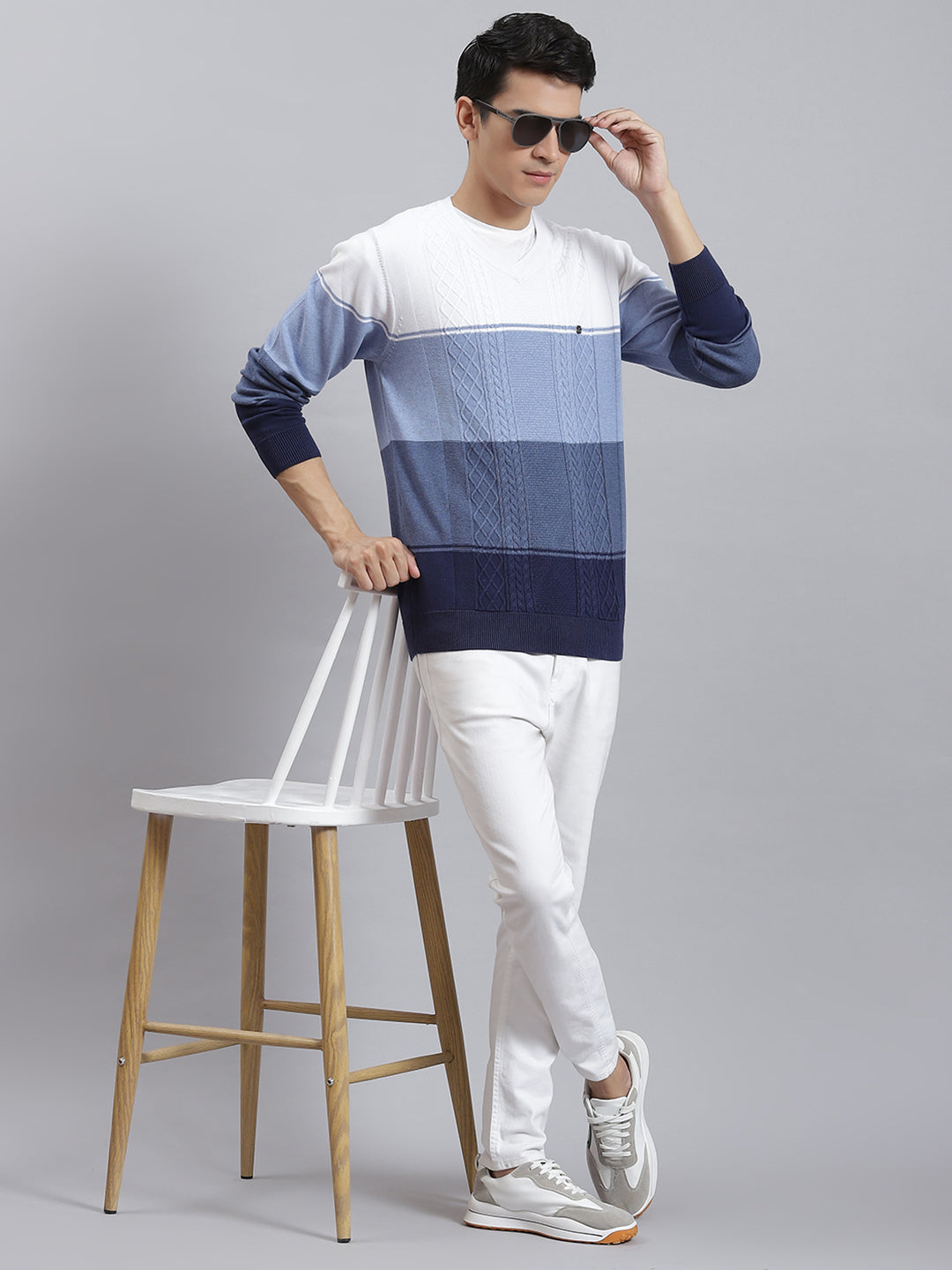 Men Blue Stripe V Neck Full Sleeve Sweaters/Pullovers