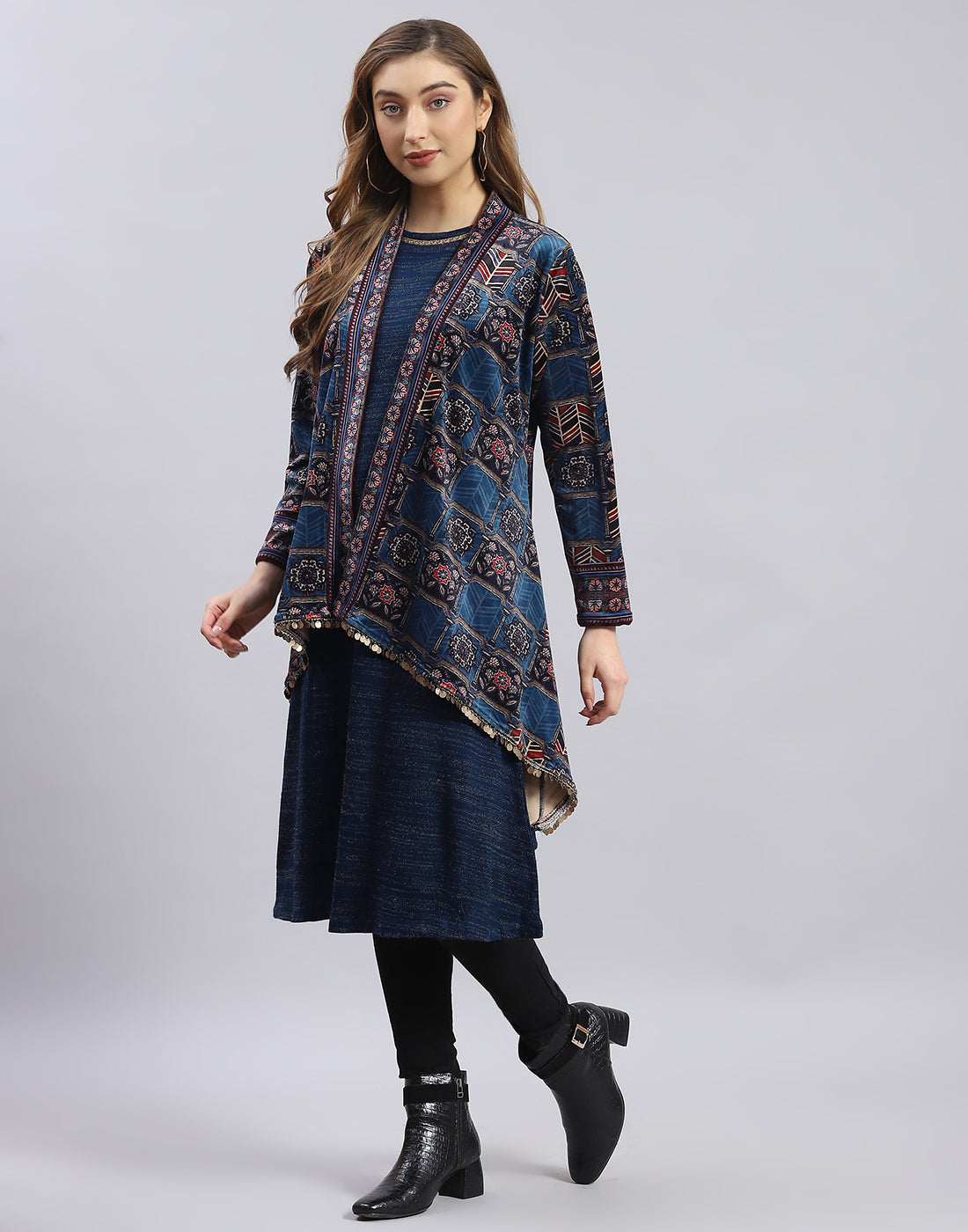 Women Blue Self Design Round Neck Full Sleeve Kurtis Set