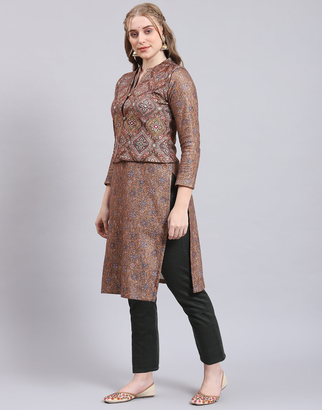 Women Brown Printed Mandarin Collar Full Sleeve Kurtis Set