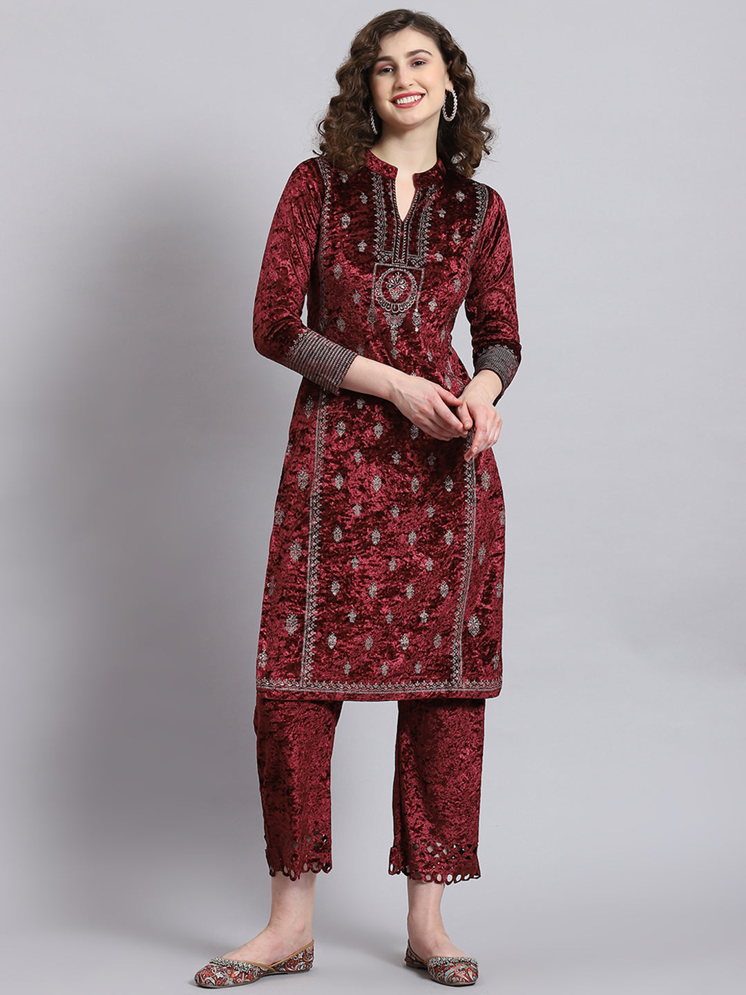 Women Maroon Solid Mandarin Collar Full Sleeve Kurtis Set