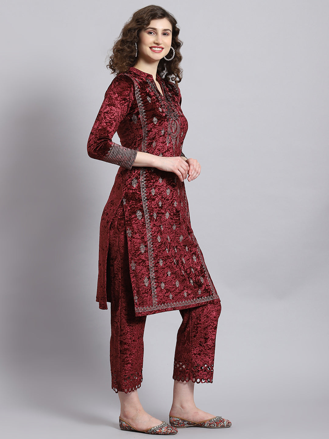 Women Maroon Solid Mandarin Collar Full Sleeve Kurtis Set