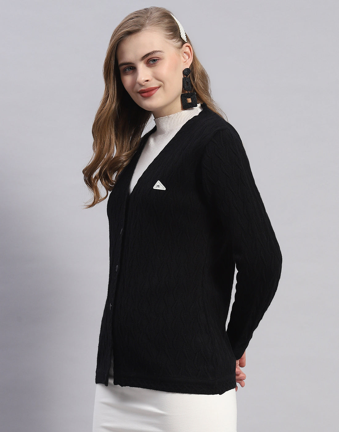 Women Black Solid V Neck Full Sleeve Cardigan