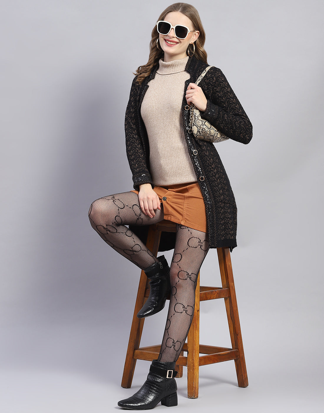 Women Black Jaquard V Neck Full Sleeve Cardigan