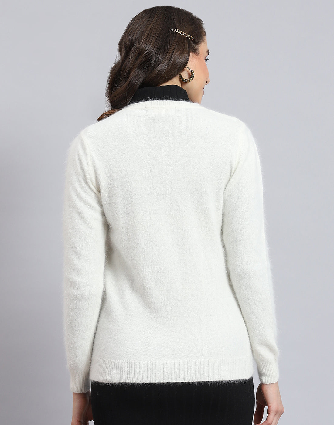 Women White Solid Round Neck Full Sleeve Cardigan