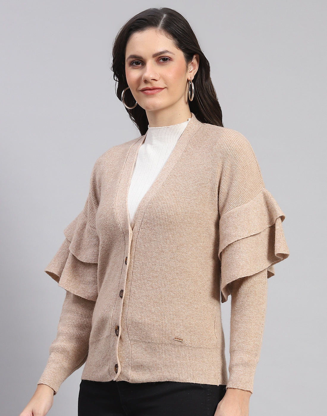 Women Beige Solid V Neck Full Sleeve Cardigan