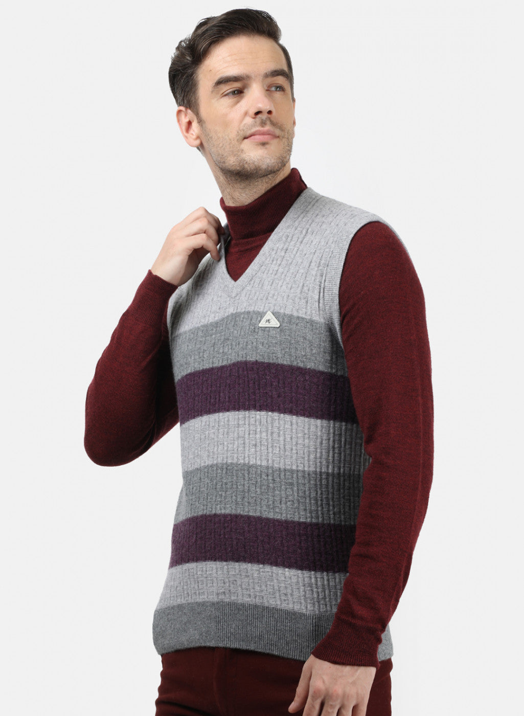 Men Grey Solid Sweater