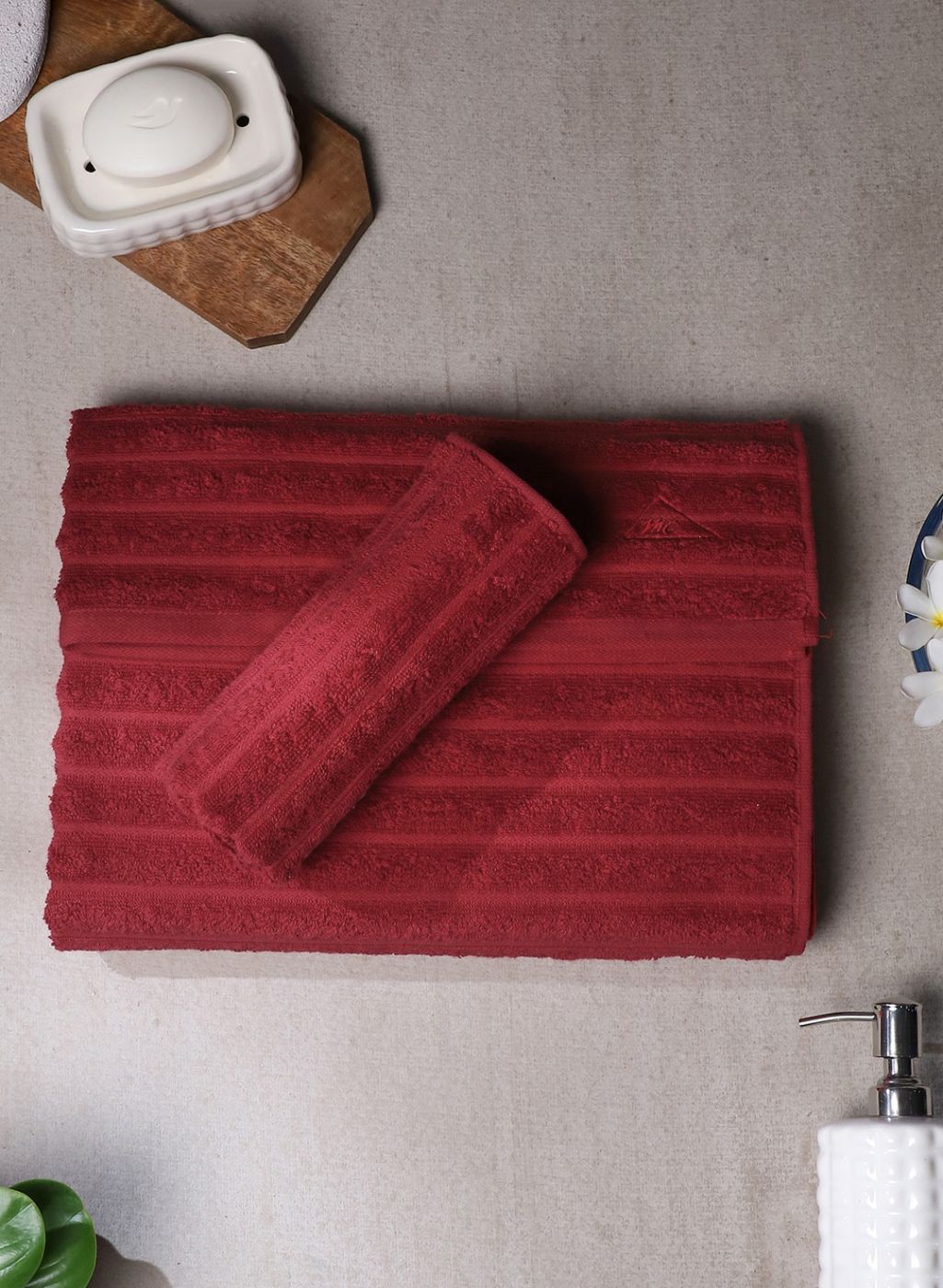 Red Cotton 525 GSM Towel Set Pack of 2 (1 Bath & 1 Hand Towel)