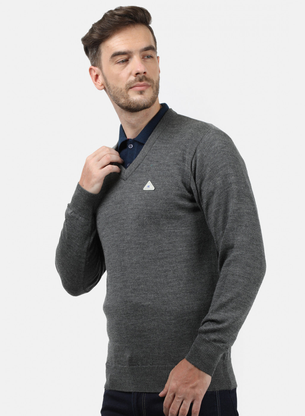 Men Grey Solid Pullover