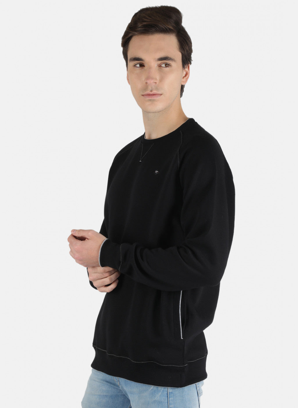 Men Black Solid Sweatshirt