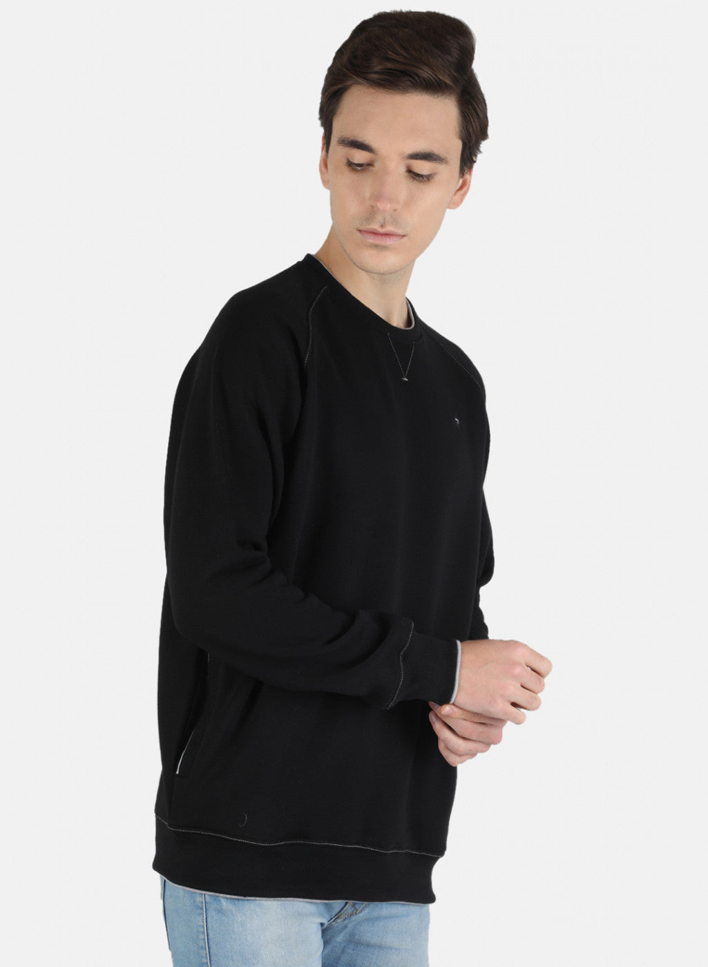 Men Black Solid Sweatshirt