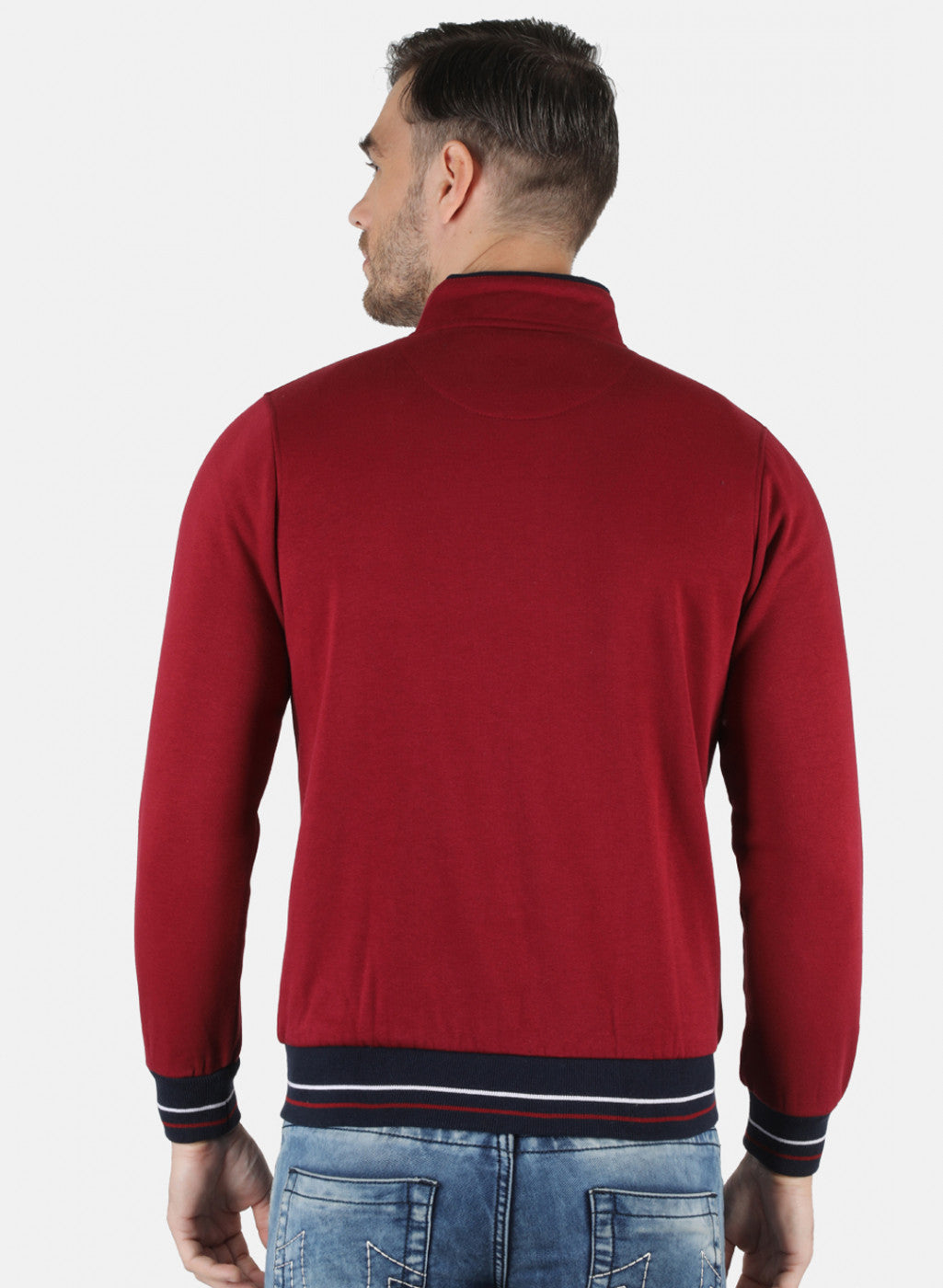 Men Maroon Solid Sweatshirt