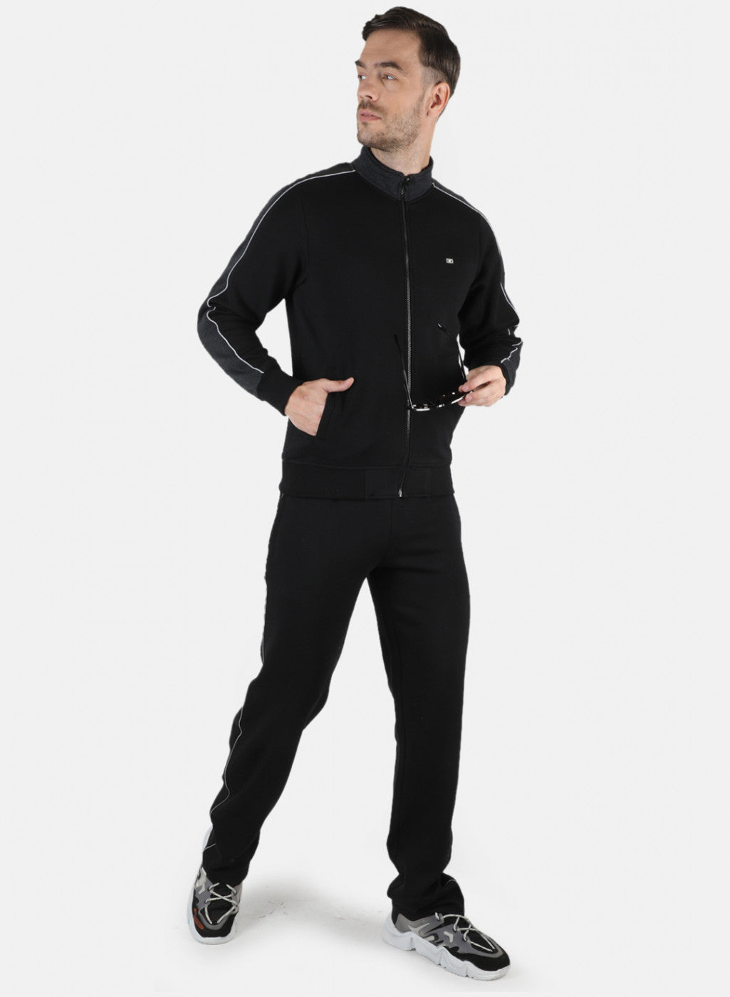 Men Black Solid Tracksuit