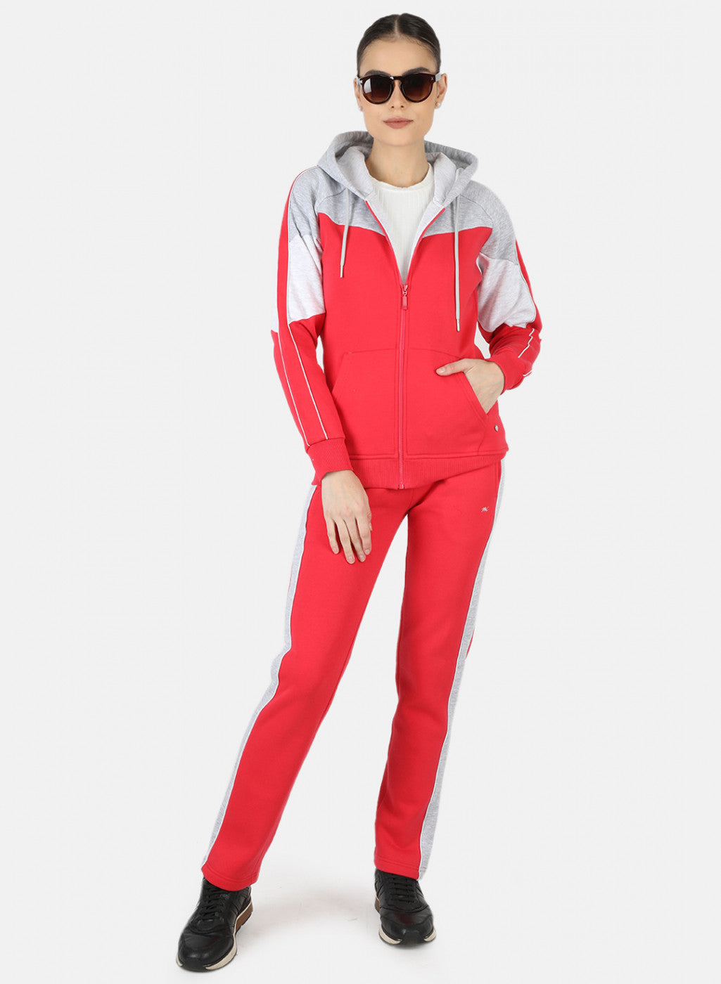 Women Pink Solid Tracksuit