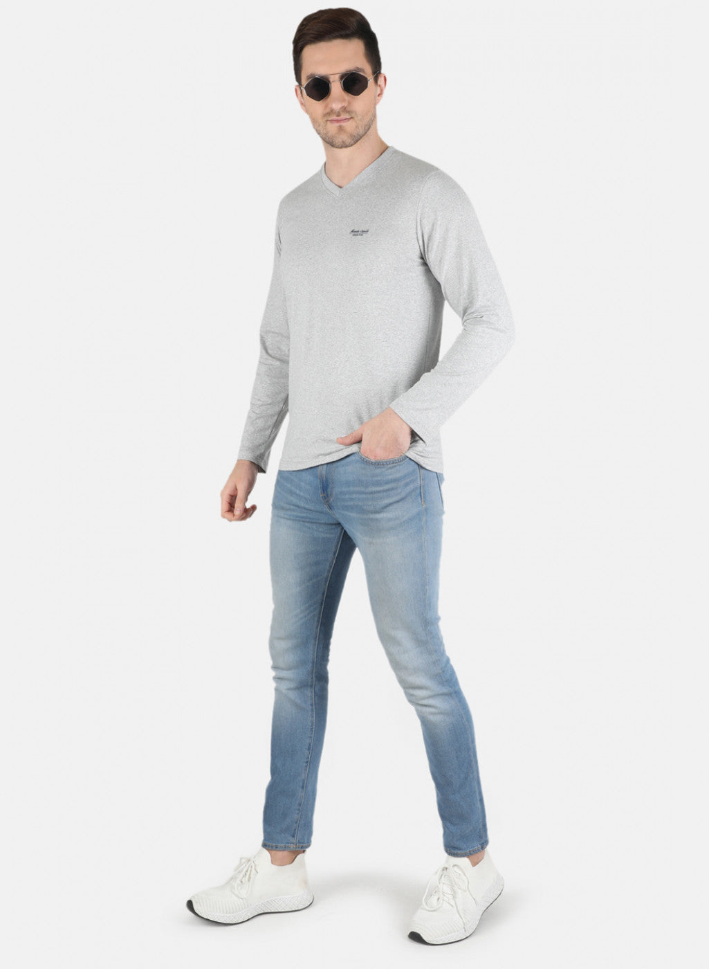 Men Grey Solid T-Shirt