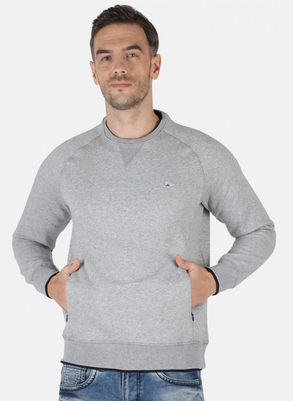 Men Grey Solid T-Shirt