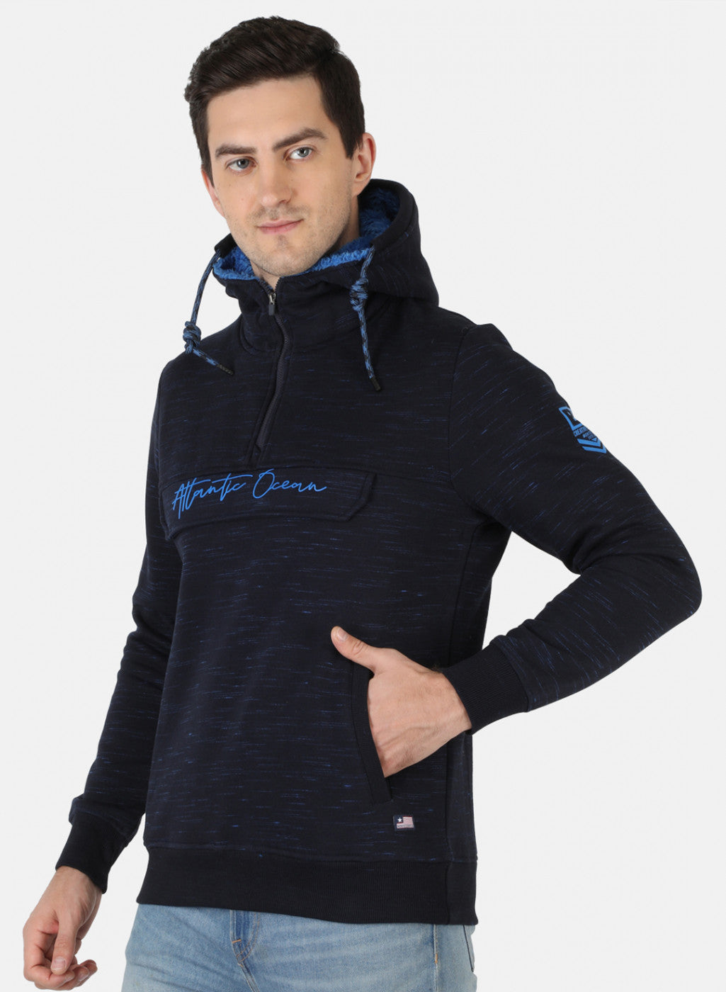 Men NAvy Blue Solid Sweatshirt