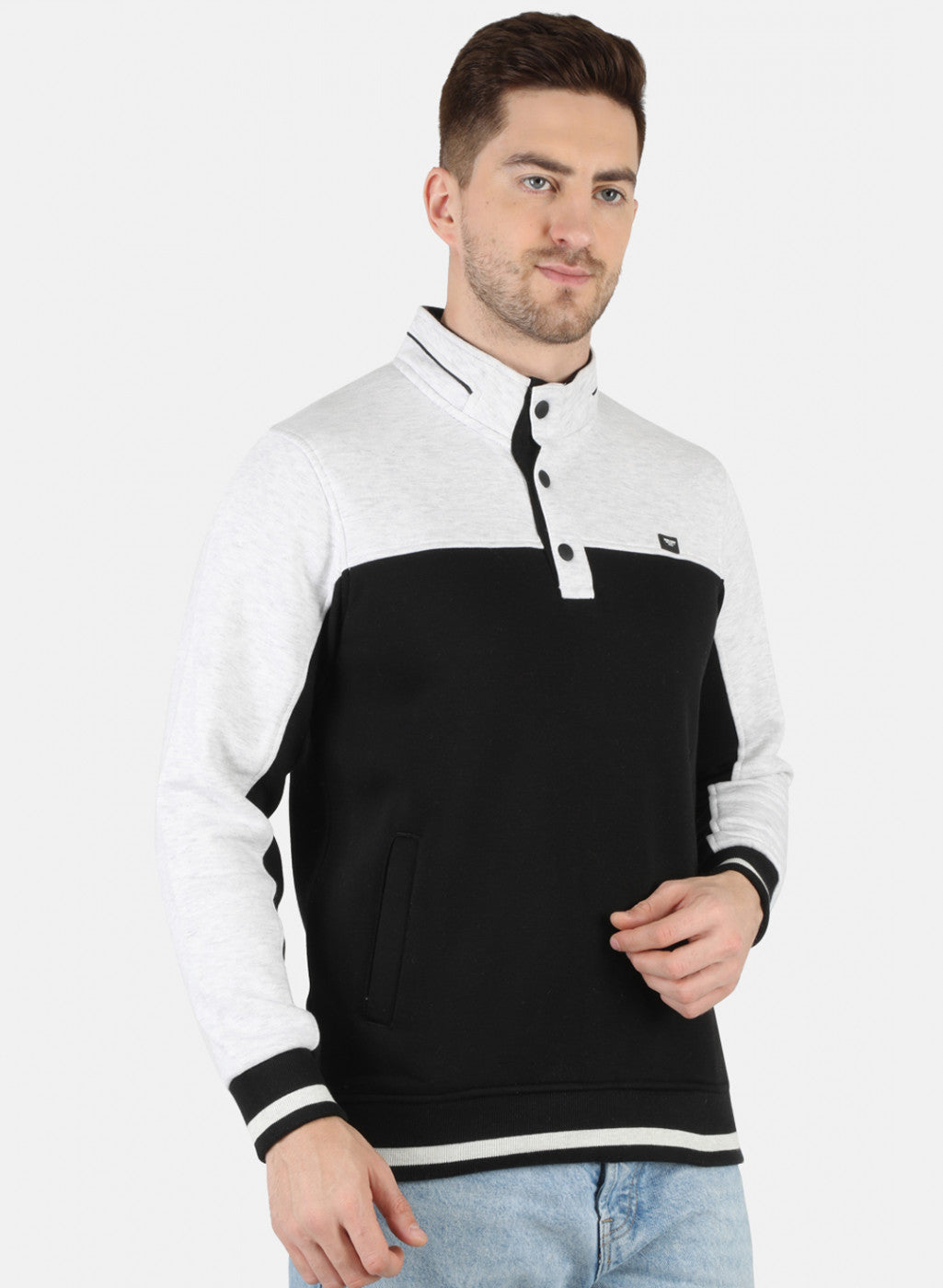 Men Black Solid Sweatshirt