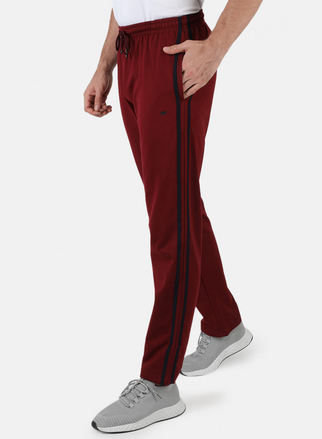 Men Maroon Solid Winter Lower