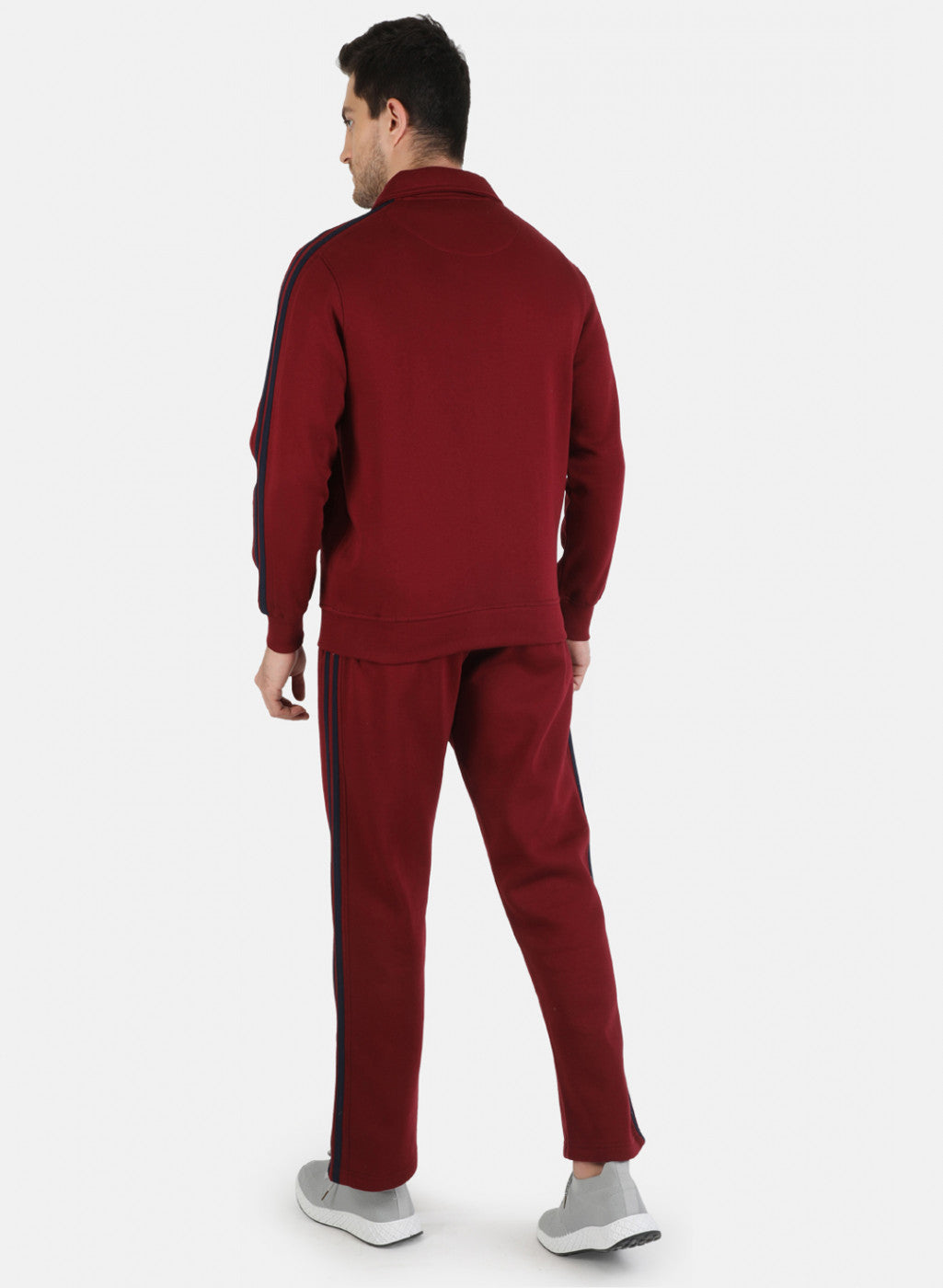 Men Maroon Solid Tracksuit