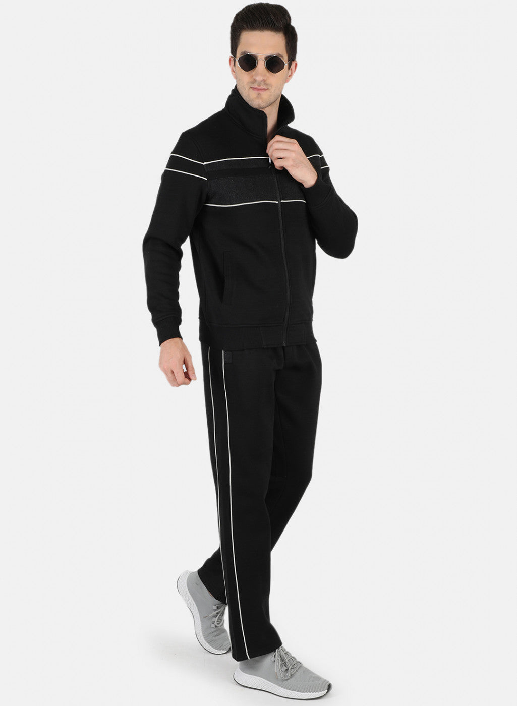 Men Black Solid Tracksuit