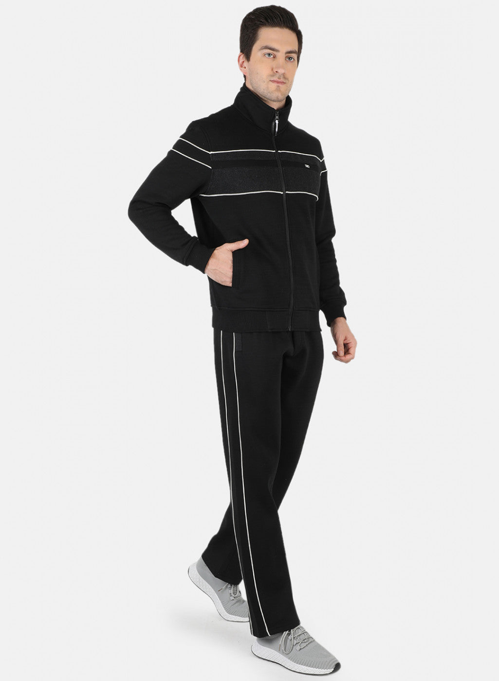 Men Black Solid Tracksuit