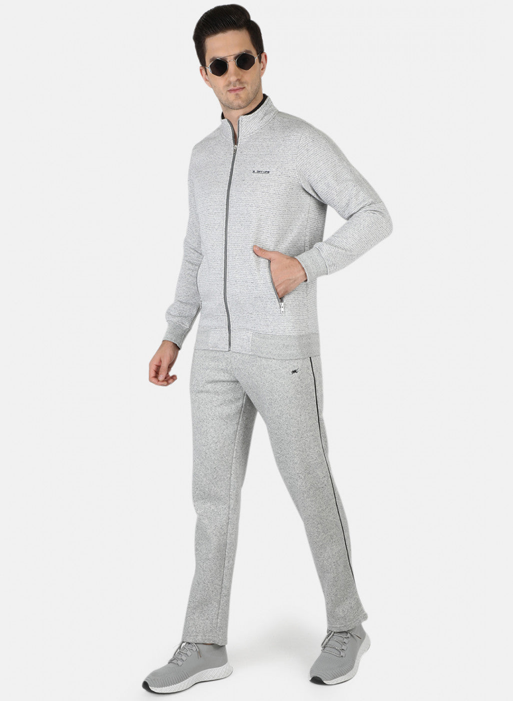 Men Grey Solid Tracksuit