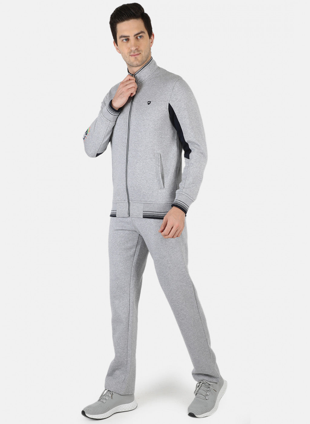 Men Grey Solid Tracksuit