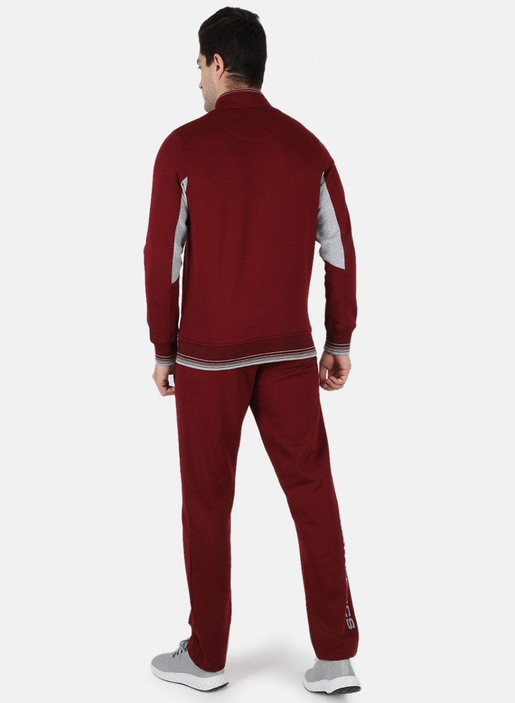 Men Maroon Solid Tracksuit